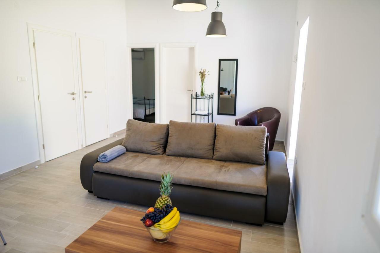 Apartments Lux Pag Паг Экстерьер фото